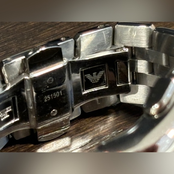 **SOLD**Emporio Armani AR1786 Stainless Steel Watch - Picture 8 of 9